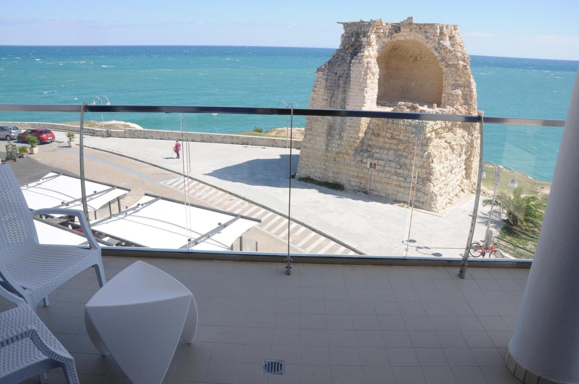 Hotel Belvedere Torre dell'Orso Exteriör bild