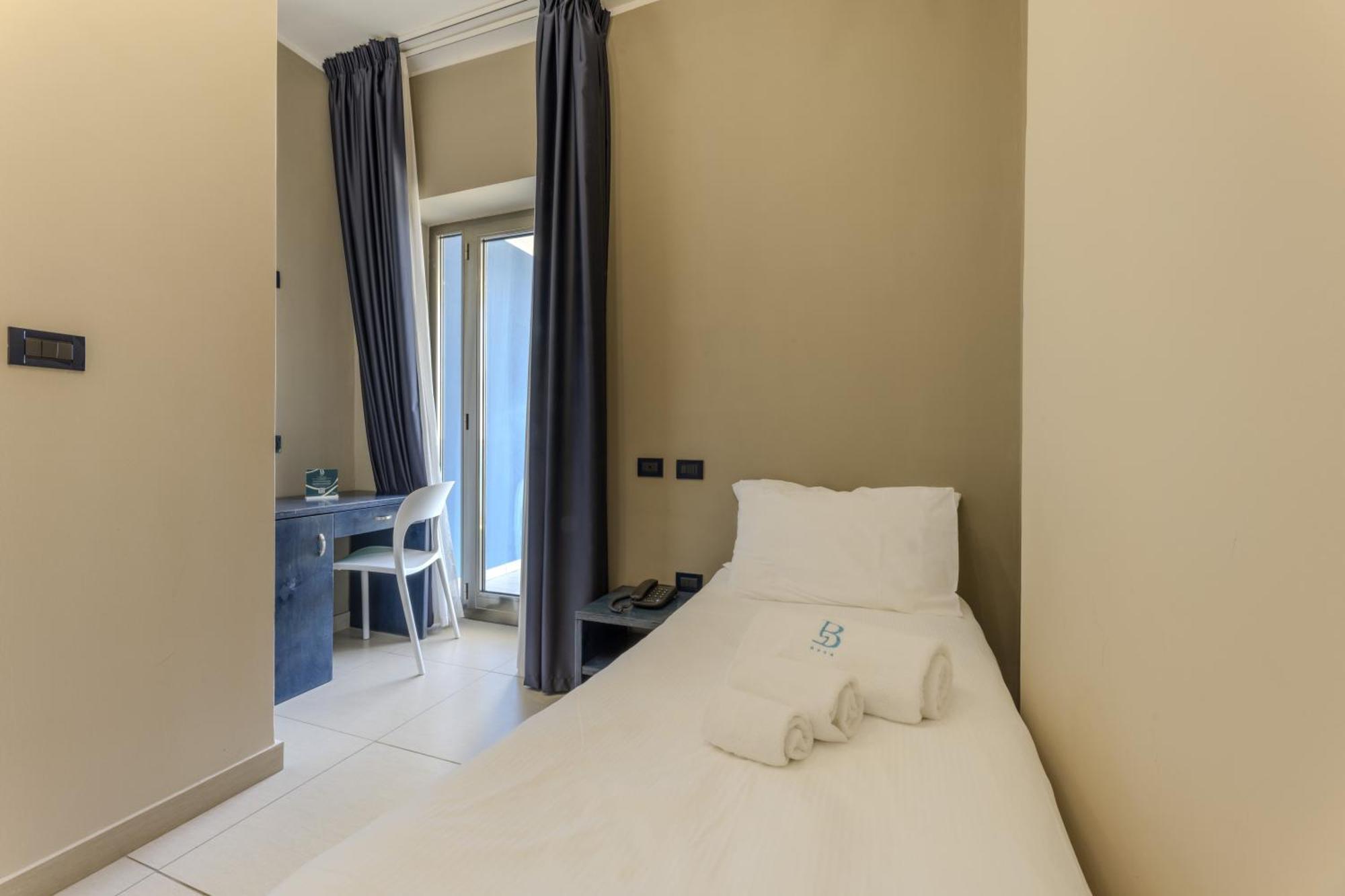 Hotel Belvedere Torre dell'Orso Rum bild