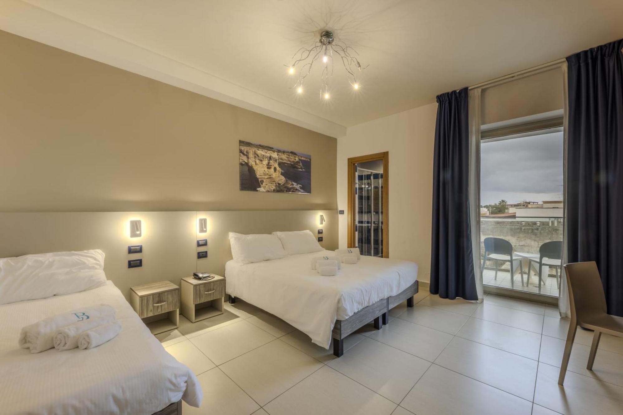 Hotel Belvedere Torre dell'Orso Rum bild